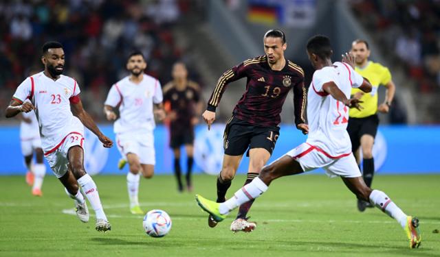 독일 국가 대표팀이 지난 16일 카타르 도하에서 2022 카타르 월드컵 개막에 앞서 오만과 마지막 평가전을 가진 가운데 독일이 2-0으로 승리했다. 로이터 연합뉴스