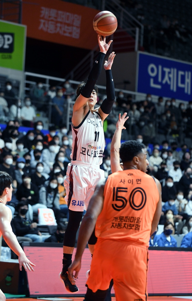 19일 캐롯과 경기에서 슛을 던지는 kt 양홍석.  [KBL 제공. 재판매 및 DB 금지]