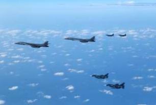 B-1B 폭격기 동원 미일 공중훈련 [일본 방위성 제공, 재판매 및 DB 금지] 2022.11.19