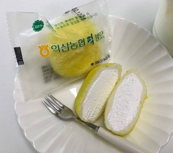 익산농협 떡방앗간이 지난 8월 출시한 생크림 찹쌀떡. 현재까지 60만 개 이상이 팔릴 정도로 인기를 끌고 있다. 사진 관련 블로그 캡처