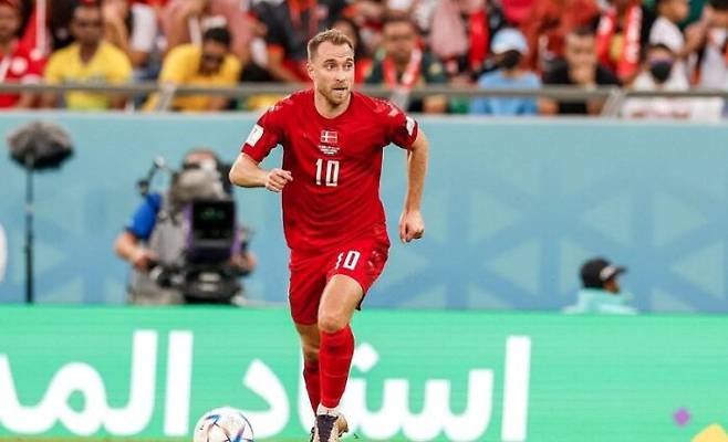 덴마크 축구대표팀의 주장 크리스티안 에릭센은 심장이 멈추는 사고를 겪은 뒤에도 이번 월드컵에서 큰 활약을 했다. [사진=크리스티안 에릭센 인스타그램 캡처]