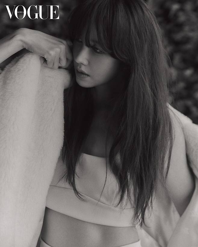 이지아/막스마라, 보그 제공