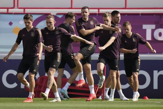 22일(현지시간) 훈련을 진행 중인 독일 국가대표팀. AP=연합뉴스