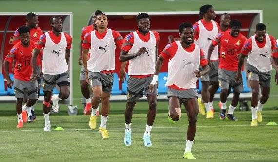 2022 카타르 월드컵 조별리그 2차전 상대인 가나 축구 대표팀이 지난 21일 오후(현지시간) 카타르 도하의 어스파이어 존 훈련장에서 훈련을 하고 있다. 연합뉴스