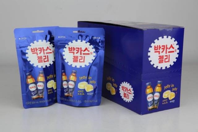 박카스맛 젤리의 타우린 함량은 1000mg으로 박카스 F와 같으며, 당알코올의 일종인 D-소비톨액이 들어 있어 과량 섭취 시 설사를 할 수 있다./사진=연합뉴스DB