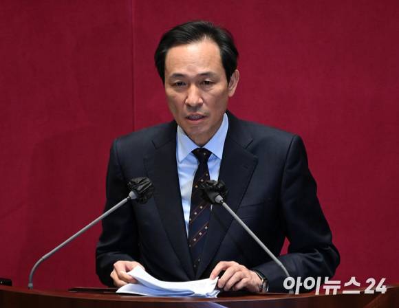 우상호 용산 이태원 참사 국정조사 특위위원장이 24일 오후 서울 여의도 국회에서 열린 본회의에서 제안설명을 하고 있다. [사진=김성진 기자]