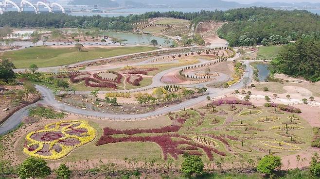 국내 최대 규모의 ‘어린이 정원’으로 조성되고 있는 전남 해남의 ‘산이정원’의 모습. 이 정원은 내년 상반기 임시 개장한다. 해남군 제공.