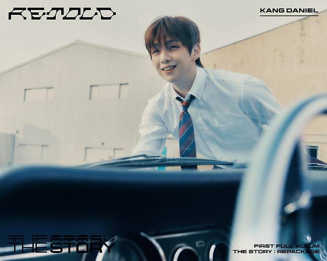 [서울=뉴시스] 강다니엘 리패키지 앨범 '더 스토리 :리패키지 리톨드'  2022.11.24. (사진= 커넥트엔터테인먼트 제공) photo@newsis.com *재판매 및 DB 금지