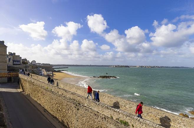 성벽으로 둘러싸인 도시 생말로 [사진/성연재 기자]