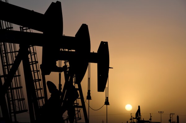 산유국 연합체인 OPEC+가 올해 세계 원유 수요 전망치를 하향 조정했다.