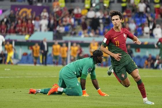 포르투갈의 두 번째 골을 터뜨리는 주앙 펠릭스. AP=연합뉴스