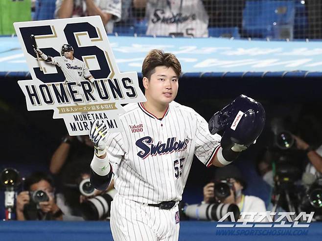 일본인 한 시즌 최다 56홈런을 기록한 무라카미. 사진출처=야쿠르트 스왈로즈 홈페이지