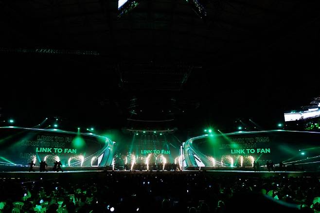 MMA2002 무대 전경