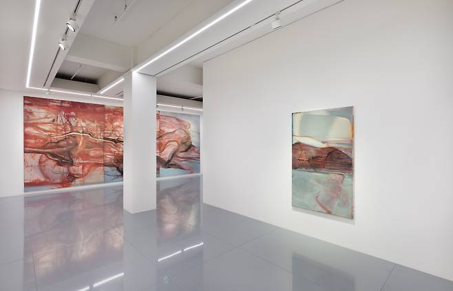 이근민, 멘디 엘-사예 2인전 'Recombinant' 전경 [사진=리만머핀 서울]