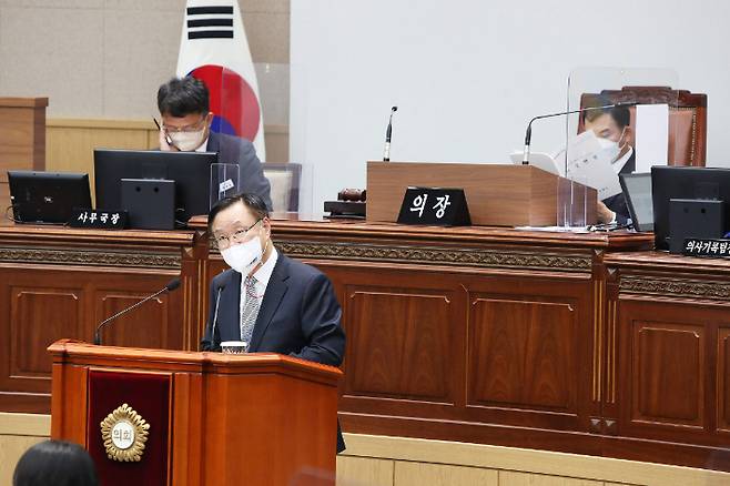 시정연설을 하고 있는 홍남표 창원시장. 창원시 제공