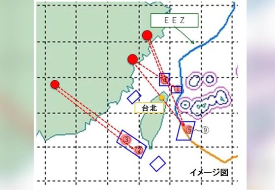일본 방위성은 중국이 발사한 탄도미사일 11발 가운데 5발이 자국 배타적 경계수역(EEZ)에 떨어졌으며 이중 4발은 대만 본섬 상공을 넘은 것으로 보인다고 밝혔다. 일본 방위성 홈페이지.