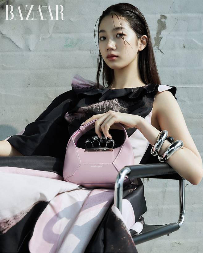 하퍼스바자 제공