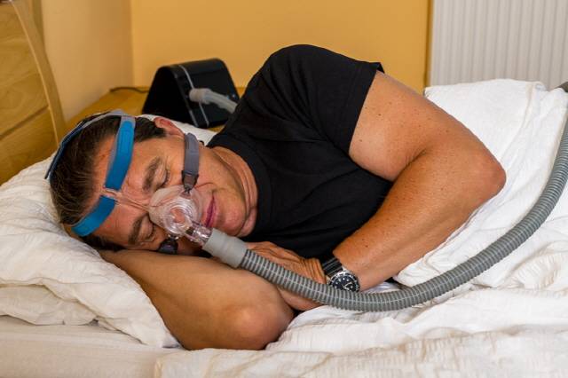양압기로 수면무호흡증 치료가 어렵다면, 치과적 치료방법을 고려해볼 수 있다. /게티이미지뱅크