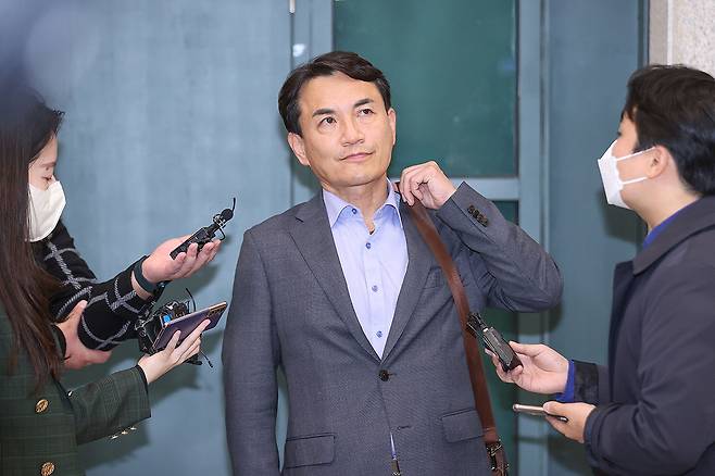 ‘레고랜드 사태’로 논란의 중심에 선 김진태 지사는 “한전이야말로 근본 원인을 제공했다”라고 말했다. ⓒ연합뉴스