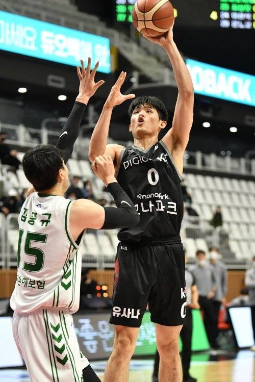 KT 하윤기. 사진제공ㅣKBL