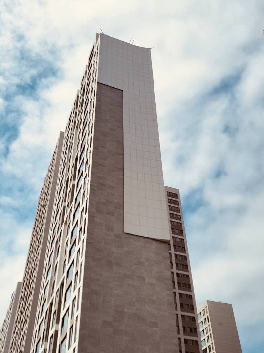 개포자이 프레이지던스 스틸아트월. 포스코그룹 제공