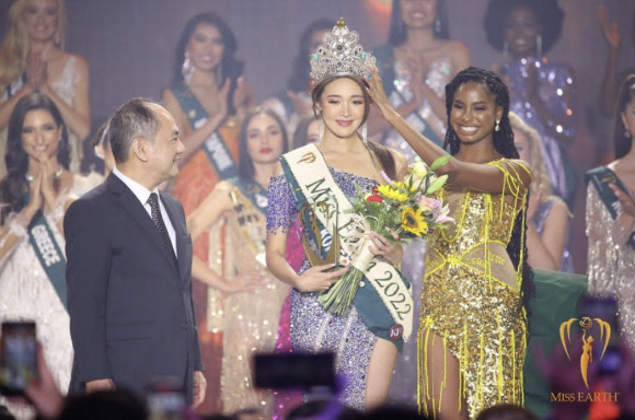 2021 미스코리아 선(善) 최미나수가 지난 29일(현지시간) 열린 '미스 어스(Miss Earth) 2022'에서 1위를 차지했다. [사진=미스 어스 공식 SNS]