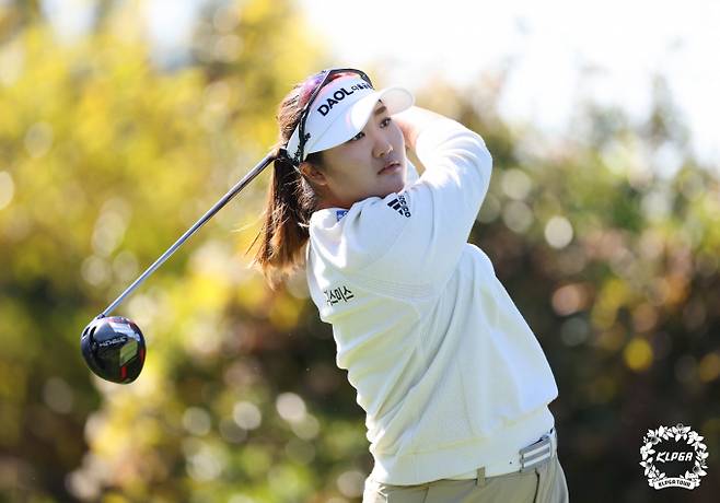 KLPGA 투어 통산 5승을 기록 중인 유해란이 LPGA 투어 퀄리파잉 시리즈에 출전한다. 사진은 지난 3일 엘리시안 제주CC에서 열린 S-OIL 챔피언십 1라운드 유해란의 경기 모습. /사진= KLPGA