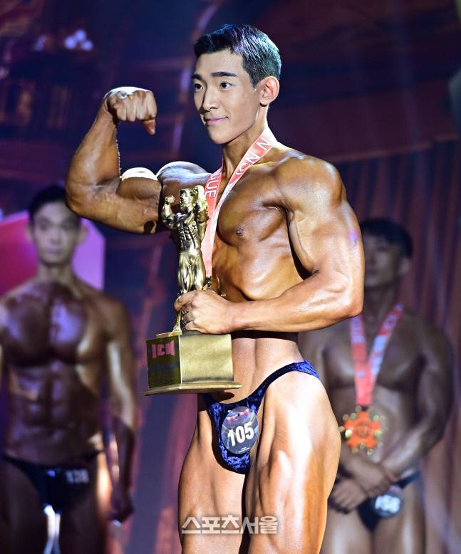 주성민이 ‘2022 ICN 내셔널리그’에서 완벽한 근육을 자랑하고 있다. 이주상기자 rainbow@sportsseoul.com