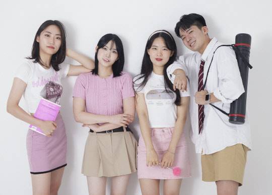 유대감 10기에 참가한 대학생들이 포즈를 취하고 있다. LG유플러스 제공