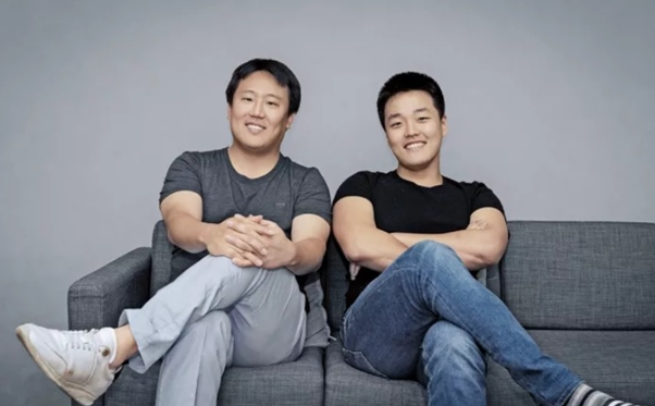 테라폼랩스를 함께 창업한 신현성(왼쪽부터) 대표와 권도형 대표. 자료=테라폼랩스 블로그