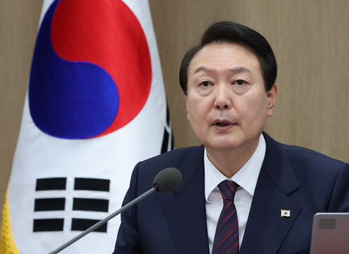윤석열 대통령이 지난달 22일 오전 서울 용산 대통령실 청사에서 열린 국무회의를 주재하고 있다. (사진=연합뉴스)