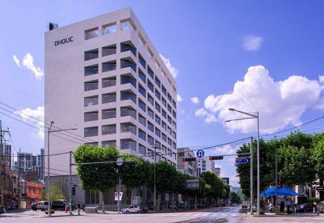 사진=디홀릭커머스 홈페이지