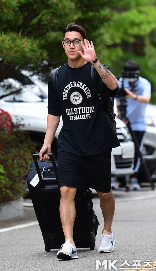 축구선수 송민규가 태극기를 밟은 일에 대해 사과했다. 사진=MK스포츠 김재현 기자