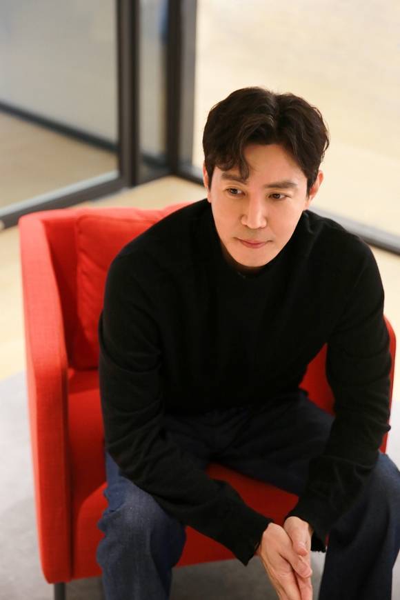 2002년 영화 '색즉시공'으로 데뷔한 최원영은 데뷔 20주년을 맞이한다. /사람엔터테인먼트 제공