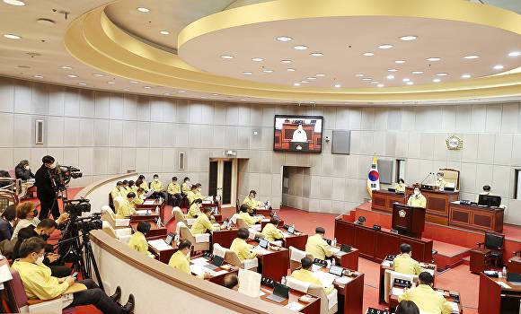 지난 2일 시흥시의회가 제308회 본회의를 열고 있다. [사진=시흥시청]