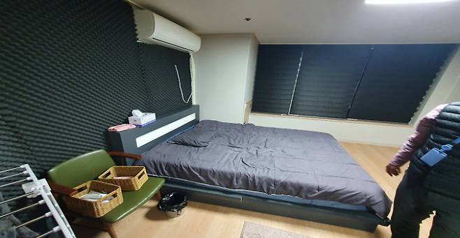 오피스텔 8개 호실을 빌려 성매매 업소를 운영했다. 경기북부경찰청 제공,