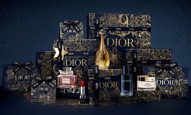 크리스챤 디올 뷰티 홀리데이 기프팅 에디션