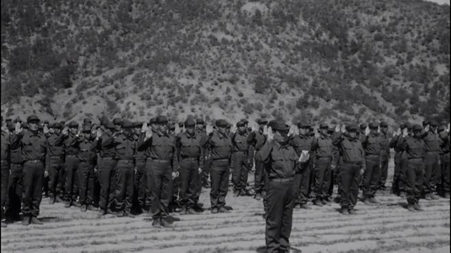 박정희 정권에서 건설현장에 투입한 '국토건설단'
