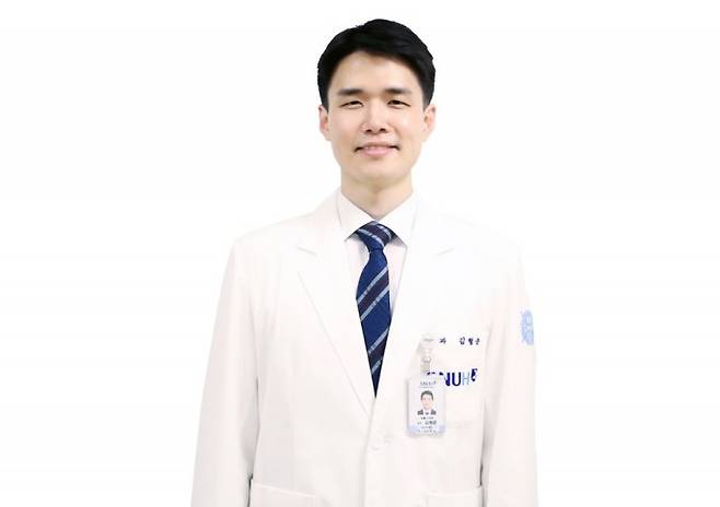 2022년 '젊은 결핵 연구자상'을 수상한 김형준 분당서울대병원 호흡기내과 교수. 분당서울대병원 제공