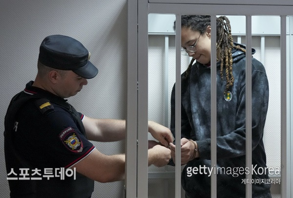 브리트니 그라이너(오른쪽) / 사진=Gettyimages 제공