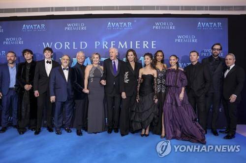 아바타2 월드 프리미어 행사에 참석한 제작진과 출연 배우들 [Invision/AP 연합뉴스. 재판매 및 DB 금지]