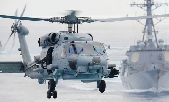 미 해군의 SH-60/MH-60 시호크. 2013년 1차 해상작전헬기 사업에서는 시호크의 가격이 너무 비싸 AW159 와일드캣을 선택한 바 있다. 하지만 2020년 2차 해상작전헬기 기종으로 선정돼 2025년까지 12기가 도입될 예정이다. 길이 19.7m, 높이 5.1m, 기폭 3.3m로 최대속도는 150kts다. 사진=미 해군