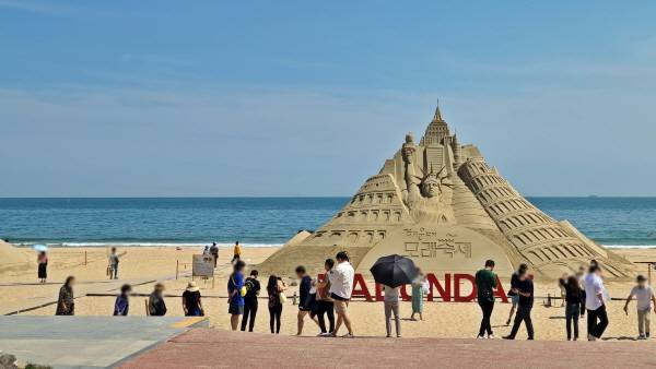 지난 5월 부산 해운대해수욕장. [이상현 기자]