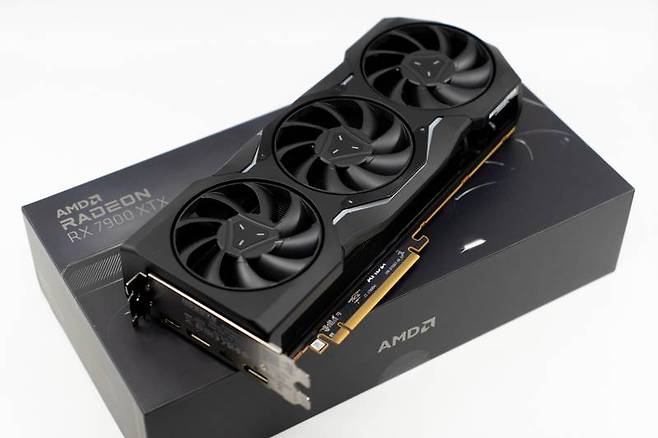 AMD 라데온은 그간 차선의 선택이라는 이미지가 있었는데, 이번 RX 7900 XTX를 기점으로 바뀌지 않을까 싶다. 출처=IT동아