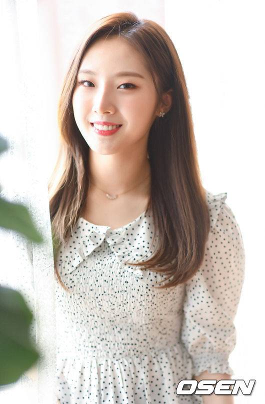 [OSEN=최규한 기자]이달의 소녀 하슬이 녹화에 앞서 사진 촬영을 위해 포즈를 취하고 있다. 2021.06.28 / dreamer@osen.co.kr