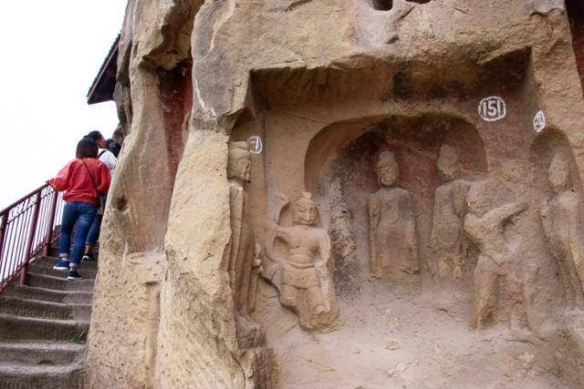 광위안 천불애 계단과 151굴. ⓒ최종명