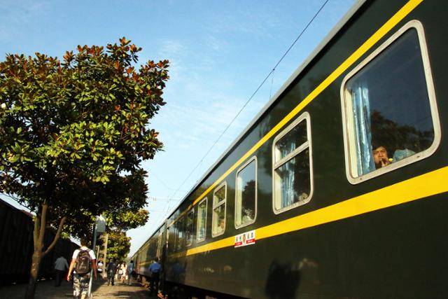 광위안에서 몐현까지 타고 온 K390 열차. ⓒ최종명