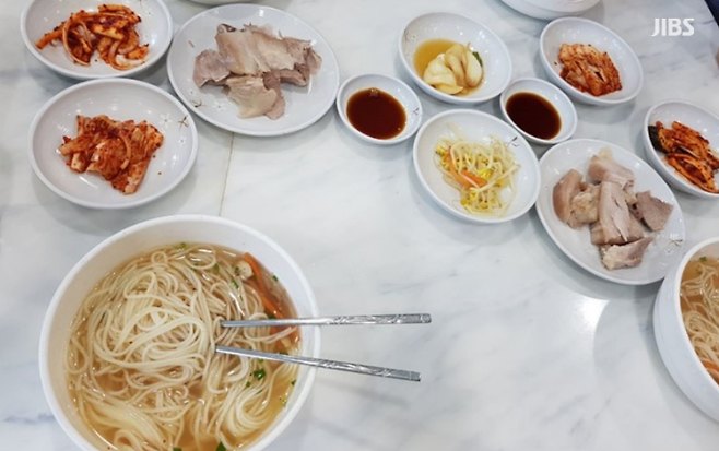 서귀포 한 장례식장, 문상객을 위한 상차림