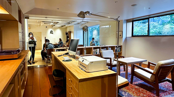 무라카미 하루키 도서관에 재현한 하루키의 오디오 룸. [사진 OCTAVE·이현준·JBL·LUXMAN]