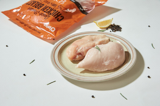 이랜드킴스클럽의 '오프라이스 냉동 닭가슴살' 제품 이미지. 이랜드킴스클럽 제공